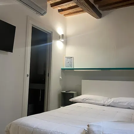 L'inferno Di Dante Couette-café 4*